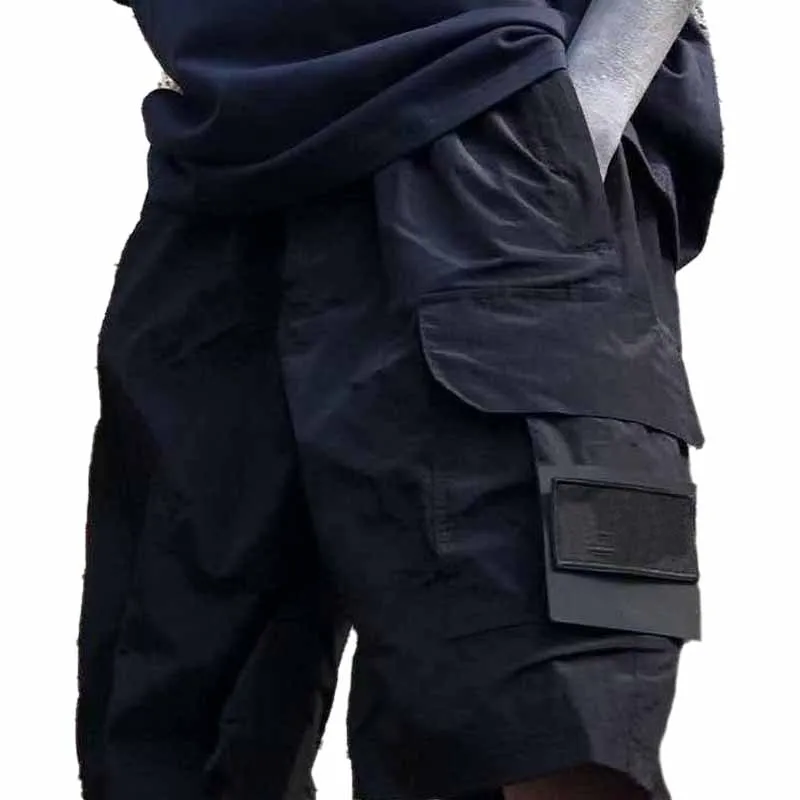 Mens pleated cargo discount shorts