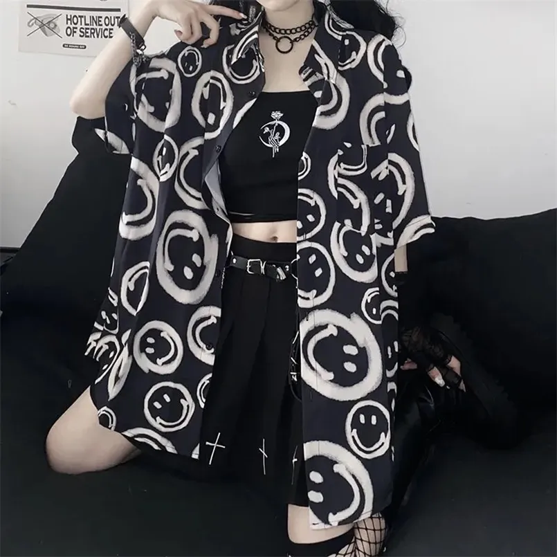 HOUZHOU Goth Shirt Frauen Vintage Gothic Oversize Sommer Mode Schwarz Kurze Halbe Hülse Harajuku Bluse Weibliche Tropfen 220725