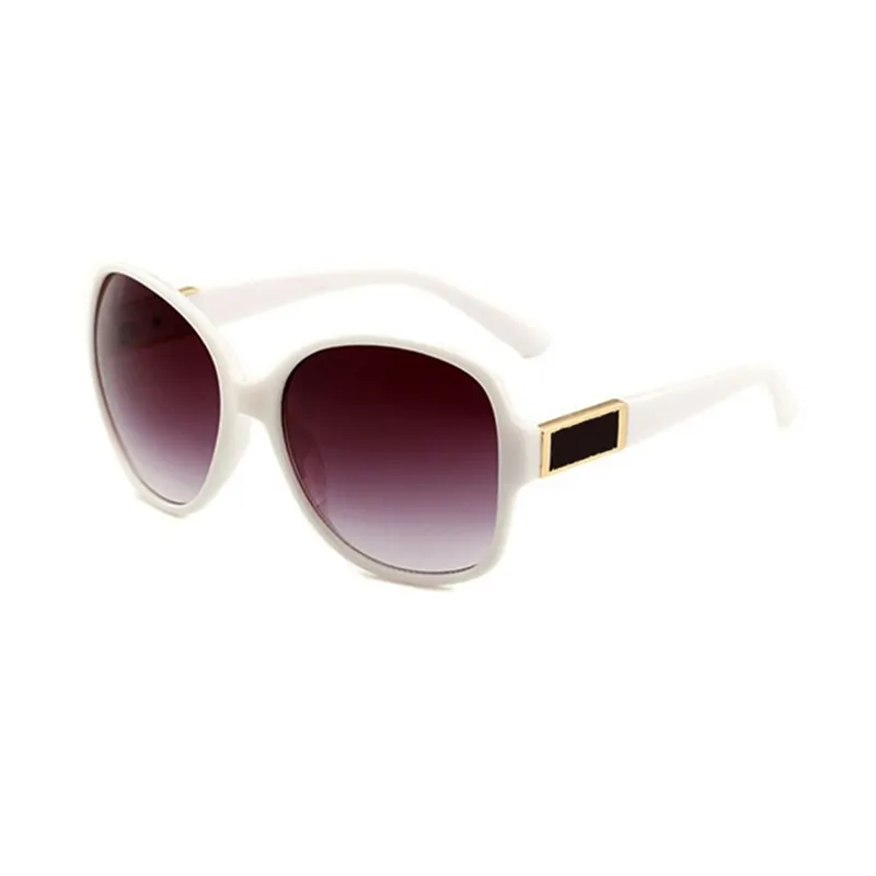 Lunettes de soleil de luxe pour femmes Big Frame Eyewear Womans Designer Lunettes de soleil Lunettes de protection UV