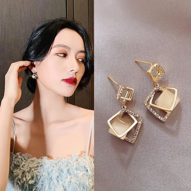 Clip-on & Screw Back Korea Retro Fashion Jewelry Gift Acrylic Resin Geometric Square Hanging Stud Hollow Metal Trendy Earrings For WomenClip