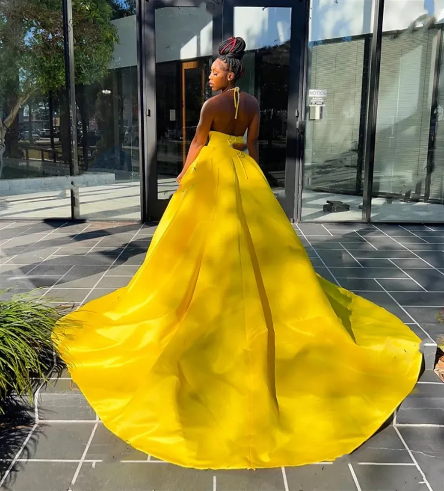 2022 Black Girls Yellow Halter Yellow Prom Dresses 2023 With