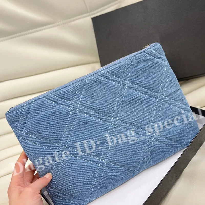 Borsa a mano in denim Borsa da donna Semplice prisma blu può contenere materiale per il trucco e l'identificazione Tela denim Versatile ultimo stile