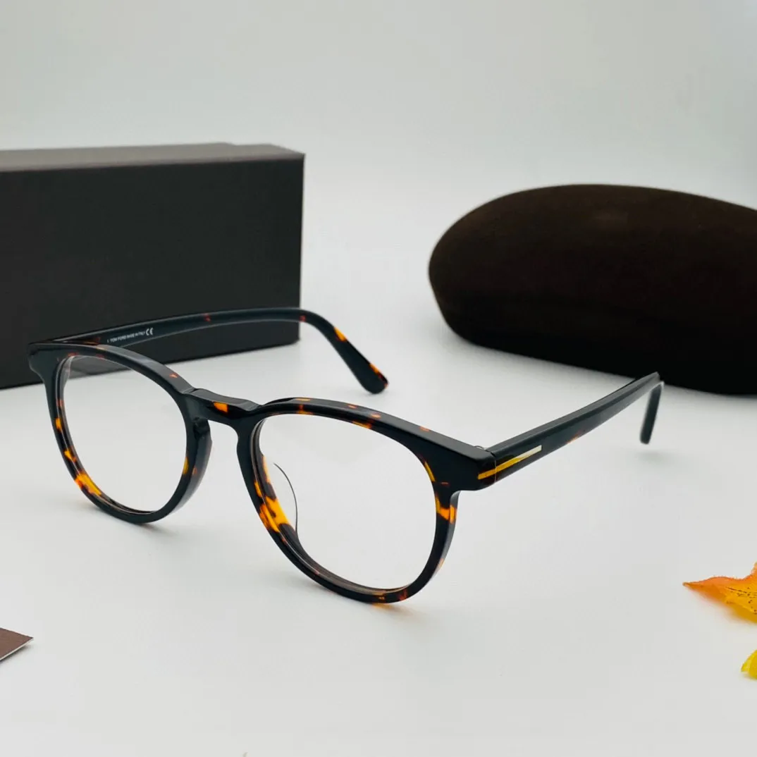 Optyczne okulary dla mężczyzn kobiety retro 5803 Style przeciwblaskie okulary przeciwblaskie Lekka płyta soczewki Pełna ramka z pudełkiem