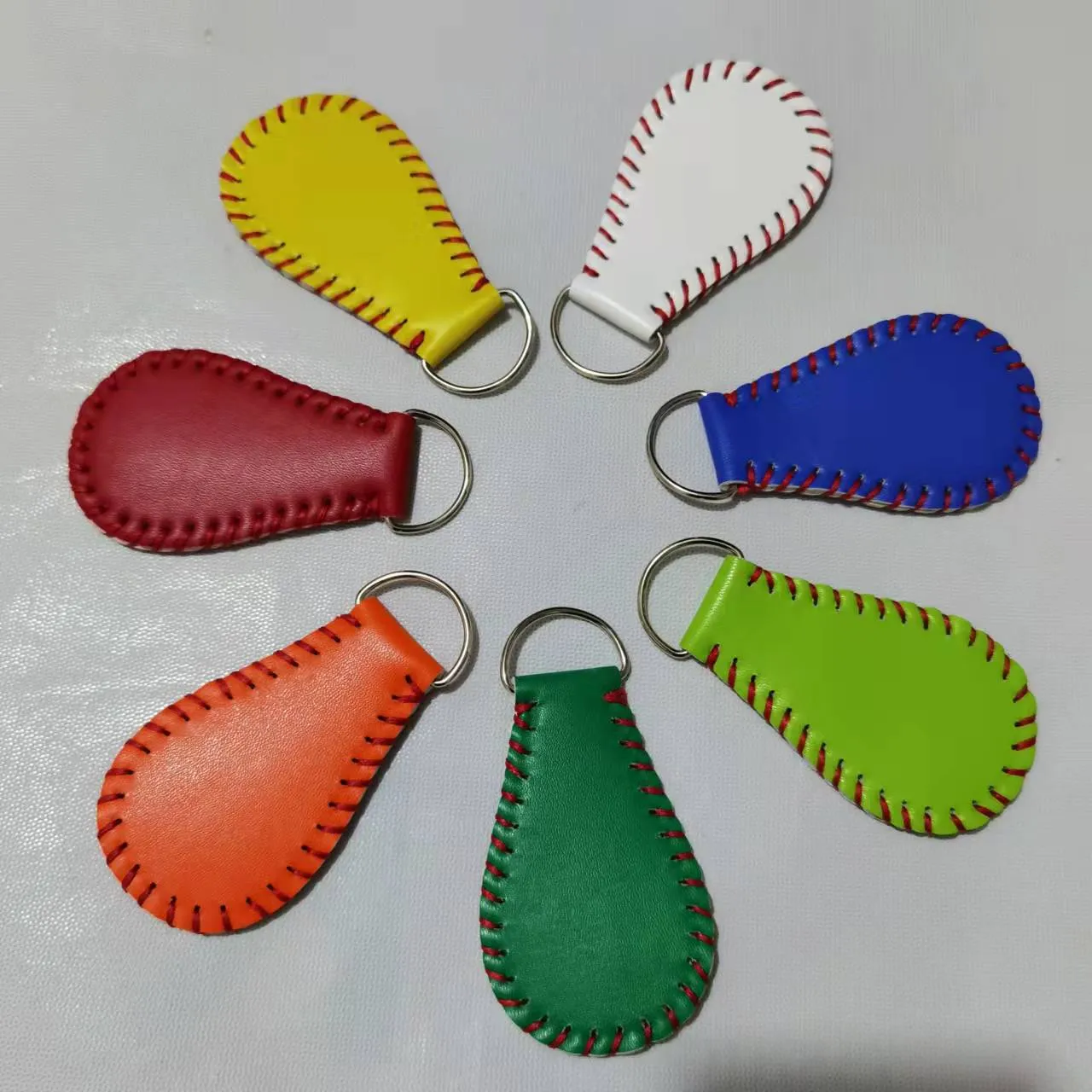 Baseball softball nyckelkedja smycken tomt läder sport nyckelringar för män kvinnor väska hänger tillbehör nyckelringar kreativa gåvor b8021