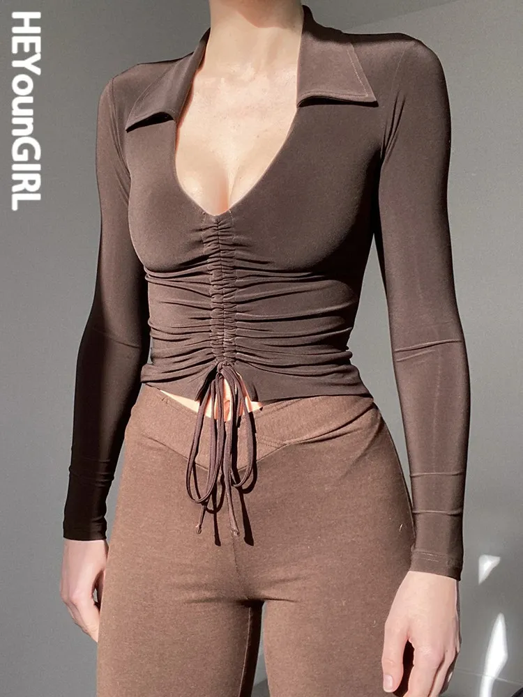 Heyoungirl V-Wee Ruched Brown Cross Cross Top T Рубашка Осень С Длинным Рукавом Основная футболка Женщины Скинни Мода Tee Рубашка Femme 220411