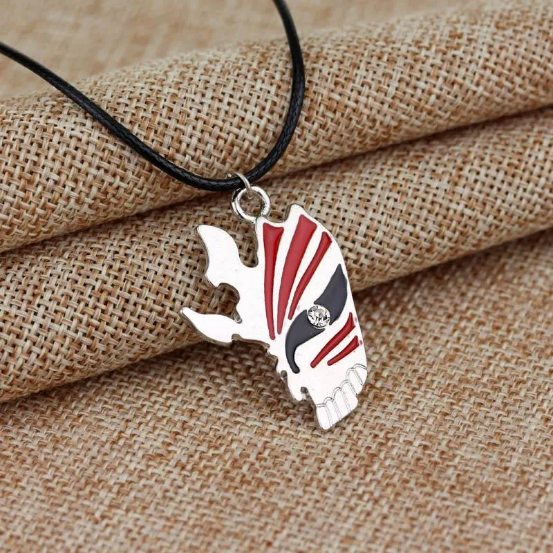 Collane con ciondolo Classic Anime Bleach Collana di cristallo Kurosaki Ichigo Maschera per uomini Donne Fan Gioielli di moda Collare ChokerPendant