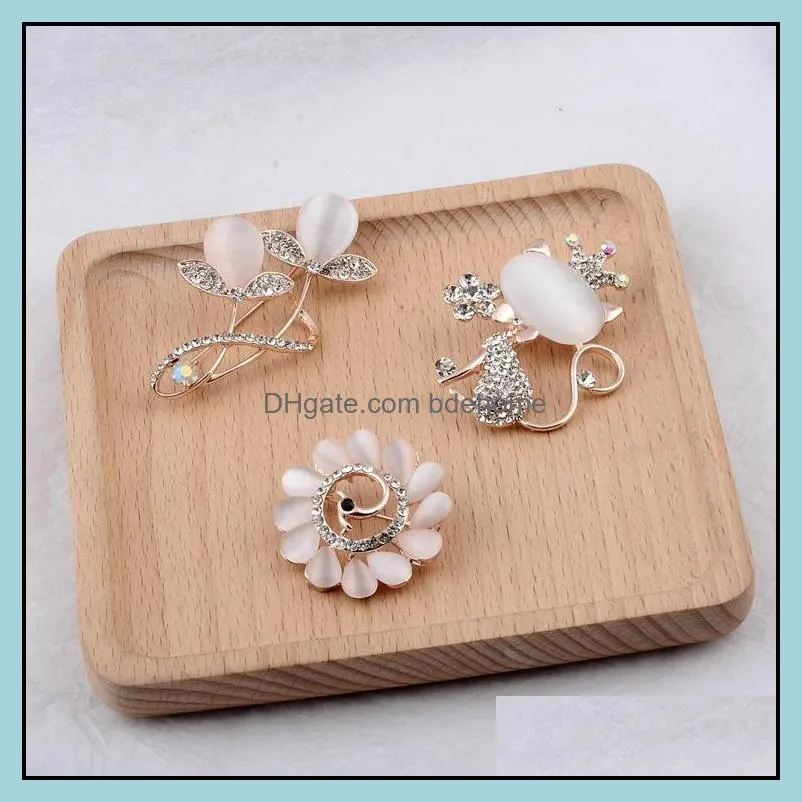 CR Jewelry New opal brooch popular flower brooches pins female fashion creative clothing accessories manufacturers wholesale free