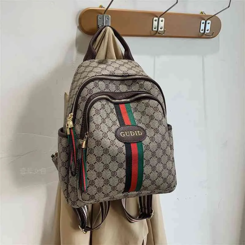 حقيبة ظهر نسائية 2022 جديدة متعددة الاستخدامات ذات سعة كبيرة حقيبة مدرسية ترفيهية بسيطة للسفر على ظهره المحفظة