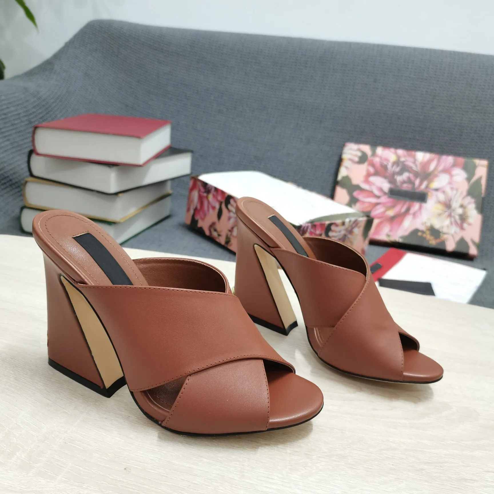 10A Highest quality calfskin high heeled Sandals Designer with box luxury slippers fashion single light colors summer slipper large size 35-43 DG07