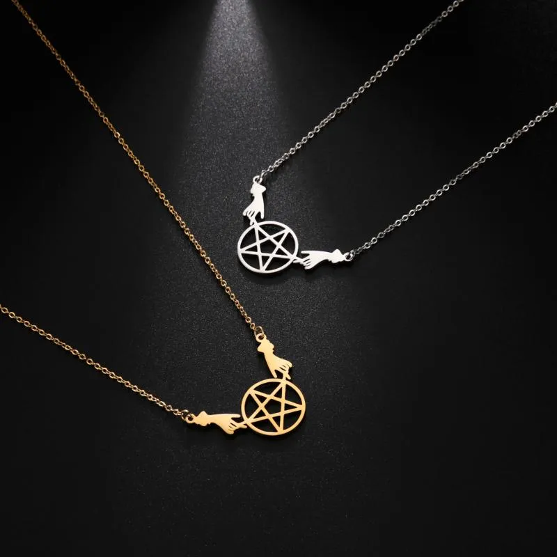 Pendentif Colliers Cazador Magic Astrolabe Collier Mains Pentagramme En Acier Inoxydable Amulette Pour Femmes Bijoux Cadeaux En Gros 2022Pendant