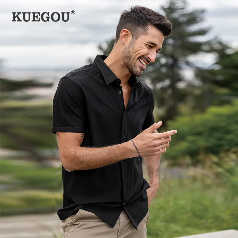 Kuegou algodão misturado roupas camisas masculinas manga curta moda camisa listrada verão camiseta de alta qualidade top plus size BC-20532 220505