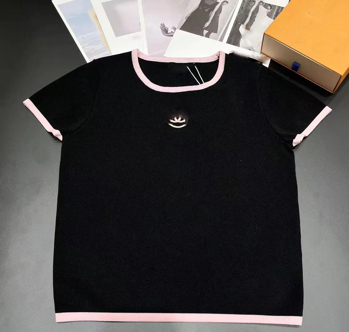 612 2022 Runway Summer Brand Stesso stile T Shirt Girocollo Manica corta Pullover rosa Maglioni da donna feiting