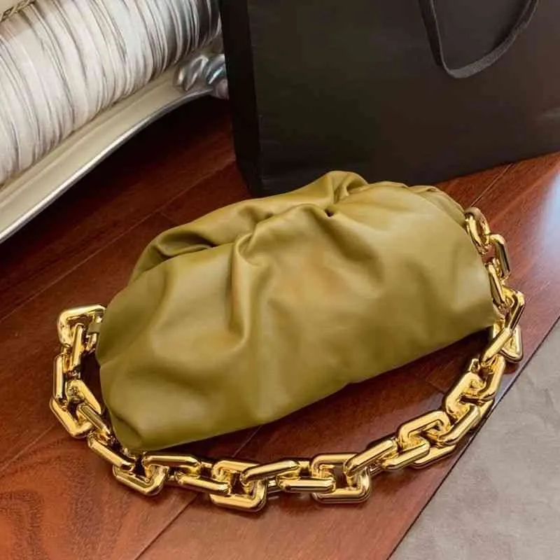 生産終了モデル デザイナーバッグボッテガスベネタスファッション22レザーシックチェーンビッグゴールドクラウドバッグl7h1 送料無料70 Luggage Accessories Bags Evening Bags Viajealasostenibilidad Org