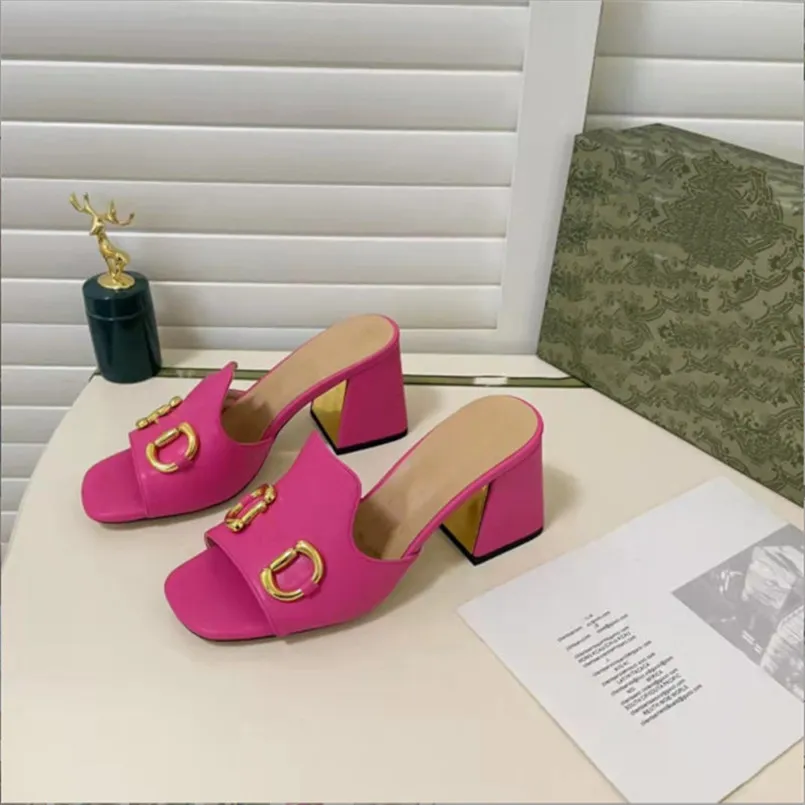 Designer linda plataforma chinelo salto alto sandálias femininas moda verão lazer confortável sapatos de escritório de couro sapato romano salto grosso chinelo