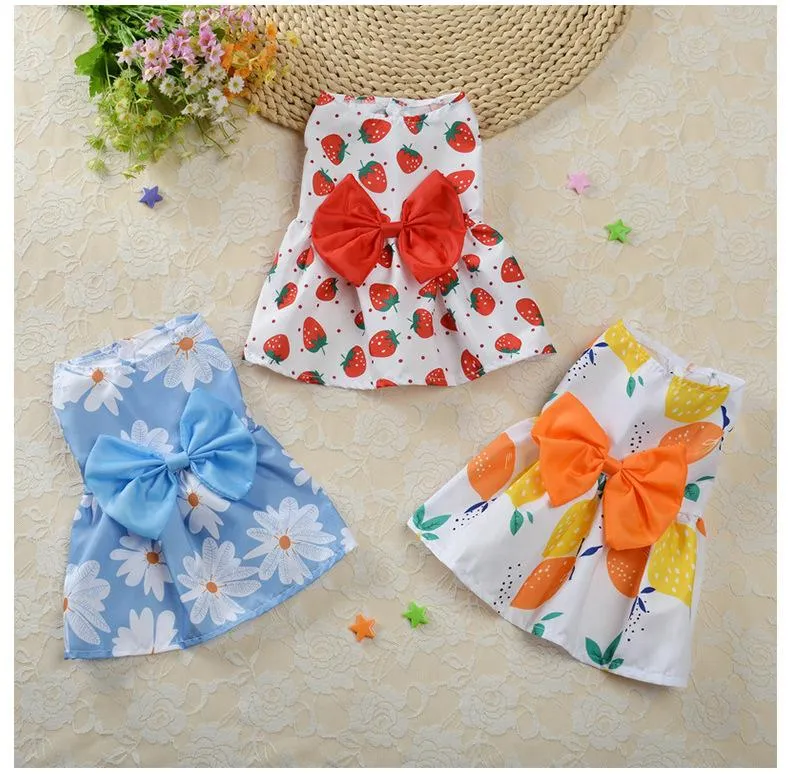 Dog Apparel Spring Summer Princess Dress Pet Clothes Fashion Broken Flower Puppy Lovely Pattern Sleeveless Coat ClothesDog