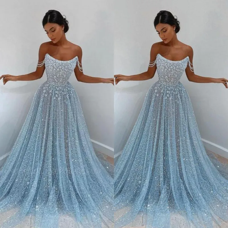 2022 lekkie niebo niebieskie cekinowe sukienki wieczorne seksowne spaghetti pasek bez pleców płaszczyzny Blingbling Cearów długie formalne okazje suknie Promowe BC5842 B0513