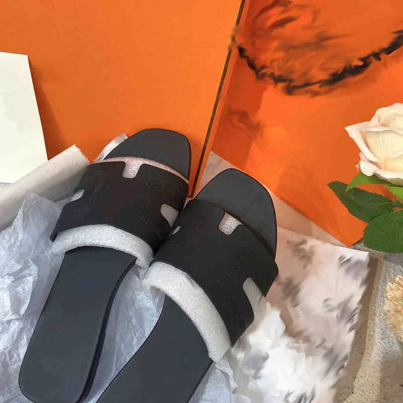 Läder tofflor män damer flip flops för kvinnor sandaler designer sko loafers glider tofflor sommar sandal strand toffel randig 220506