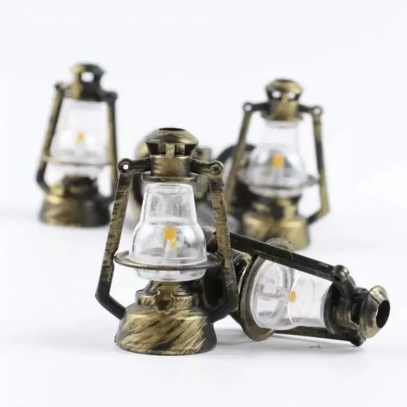 Mini Hem Inredning Dekoration Creative Retro Light Kerosen Lanterns Home Decor Present Wood Craft Ornament
