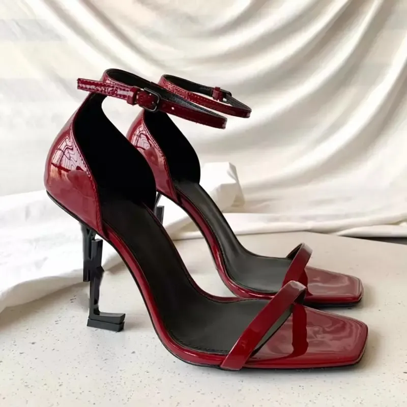 Opyum 110 patent leather sandals
