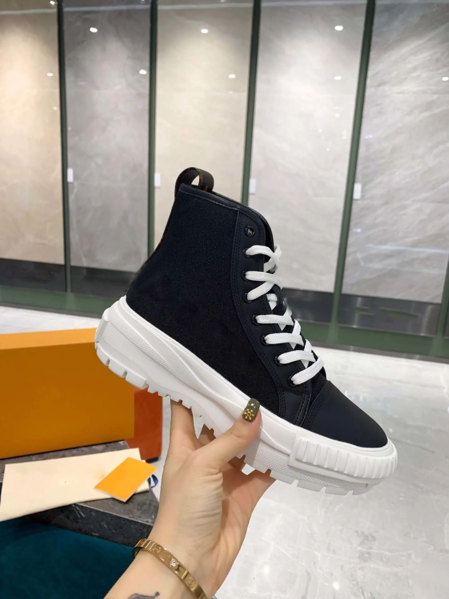 Increasing Height Women Leather Platform Fashion Sneaker Boots Chain High  Heels | eBay