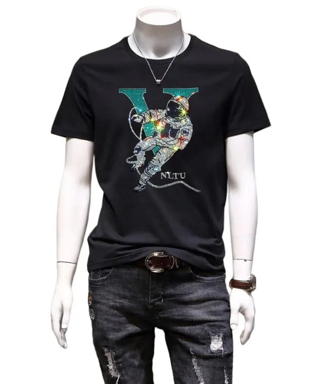 남성용 다이아몬드 스톤 애니메이션 여름 캐주얼 후드 티셔츠 모조 다이아몬드 고품질 스트리트웨어 최고 플러스 크기 Tshirt