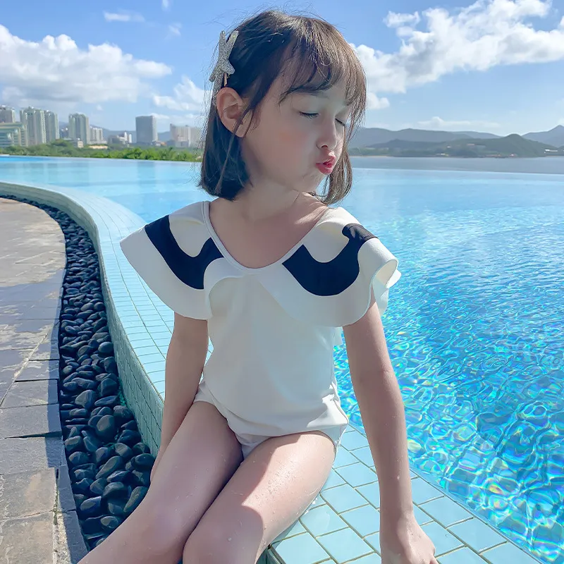 Ins 2022 Kinder Einteiler Badeanzug süßes Kind verbunden schöne Prinzessin Lotus Kragen Mädchen Badeanzug Mode Kinder große Falbala Collral Schwimmkleidung S2057