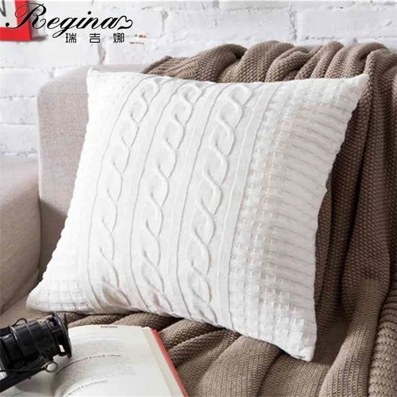 Regina Throw Pillow Cover Nordic Style Cotton Button Stripe Fried Ded Twist Design Sticked Cushion Cover White Pillow Case 210401