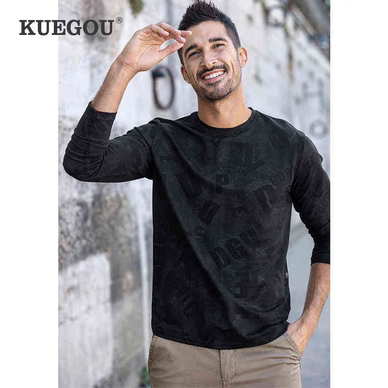 Kuegou 2022秋のティー衣類メンズ長袖Tシャツファッション高品質のレタープリントTシャツブラックトッププラスサイズZT-60043 T220808