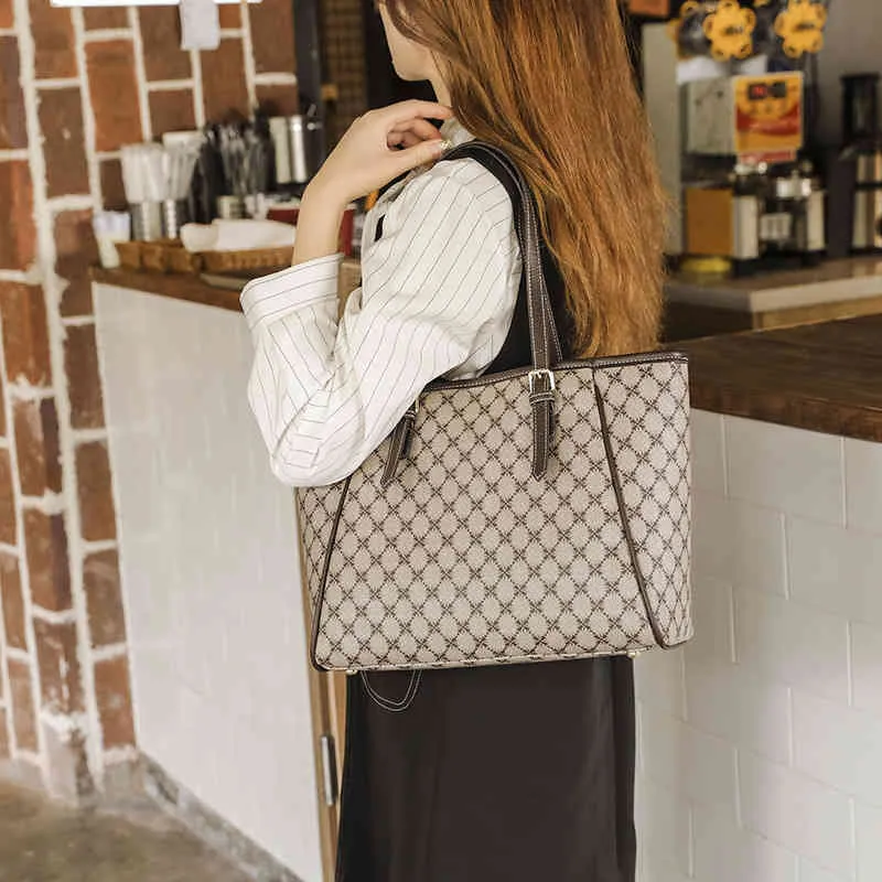 Saco feminino Novo versátil impresso casual bolsa de ombro grande capacidade portátil sacola