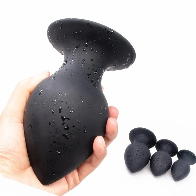 Squeezable Huge Butt Plug With Sucker Silicone Soft Anal Plug Speculum Anus Heavy Prostate Massager Anal Sex Toys for Women Men 220712