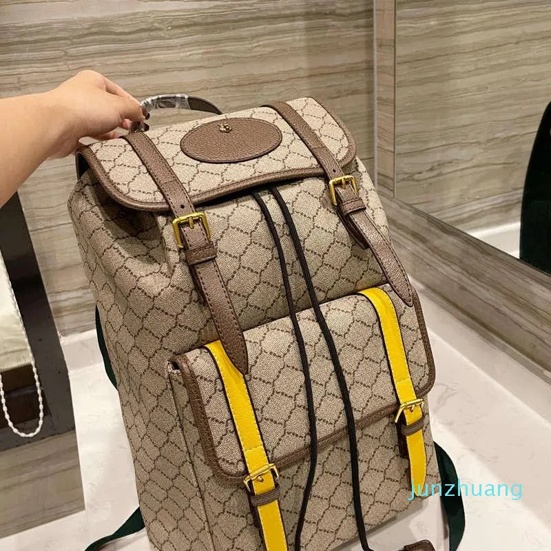 Designer Backpacks Men Women Casual Bags Luxurys Backpack Stijl Grote capaciteit Letter Afdrukken Gele riem vaste tas Computer 2022