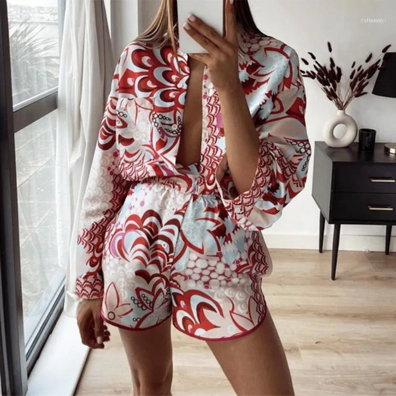 Women's T-Shirt Vintage Women Red Print Shorts Suit 2022 Summer Fashion Ladies Loose Casual Boho Two Piece Set Girls Chic Shirts Sets