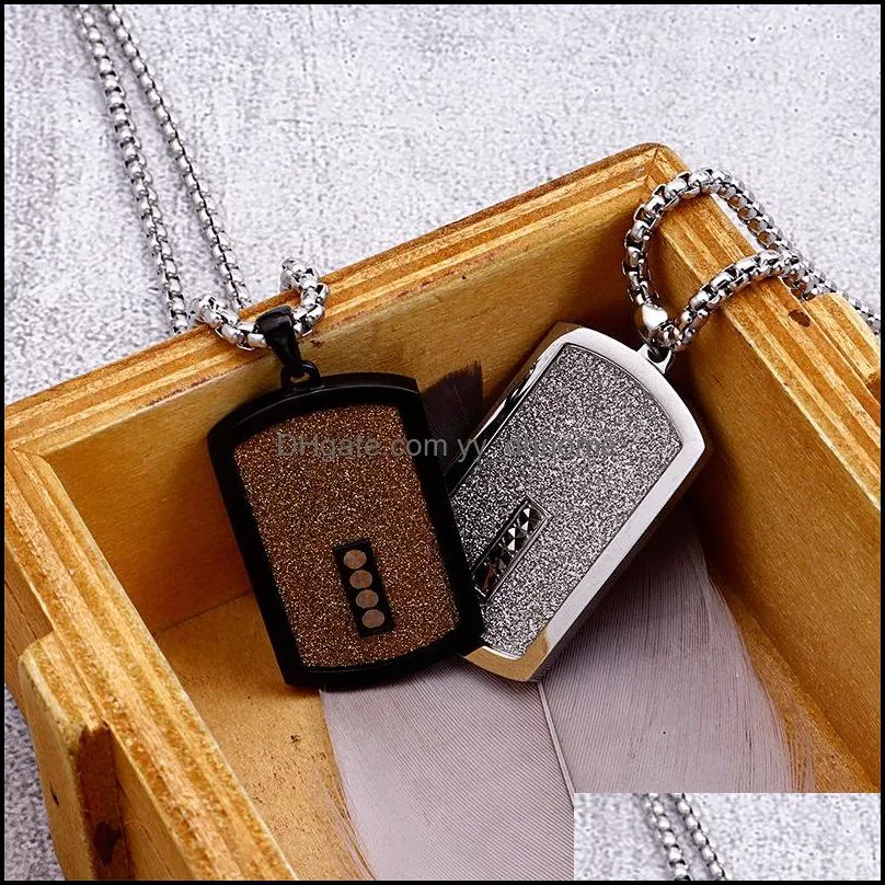 Gold Black Card Pendant Necklace For Men With 66CM Long Chain Cool Stainless Steel Mens Jewellery Accessories Logo Name Engrave 724 Q2