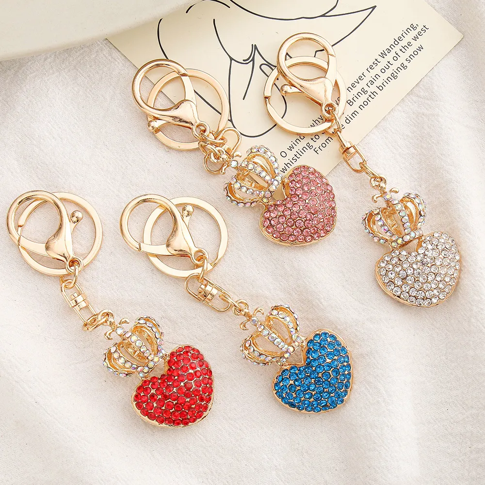 Fashion 4 Colors Diamond Love Keychains For Women Heart Crown Keychain Creative Peach Heart Bag Pendant Charms Jewelry Accessories
