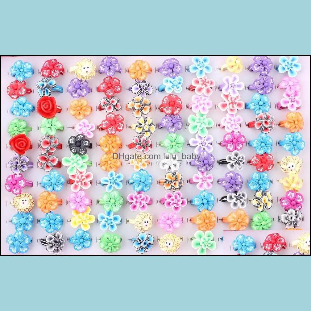 wholesale lots 50pcs charms flower polymer clay women`s ring engagement wedding party gift fashion jewelry