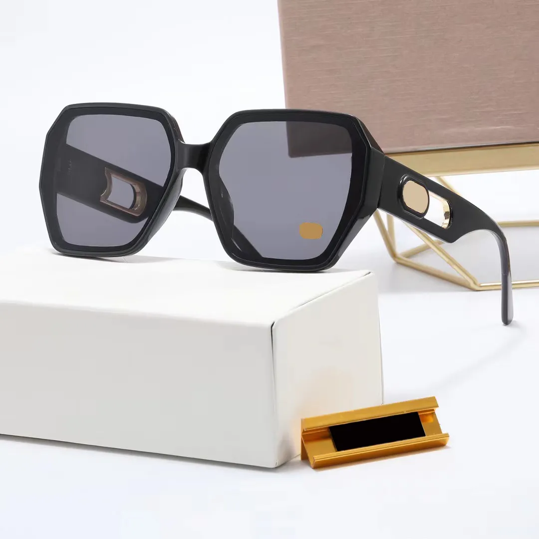 Lochbrief Designer Sonnenbrille für Frau Mann Sommer Beach Adumbral Sonnenbrillen Marke Sonnenbrille Schwarz weiß luxuriöser Fahrbrille polarisiert