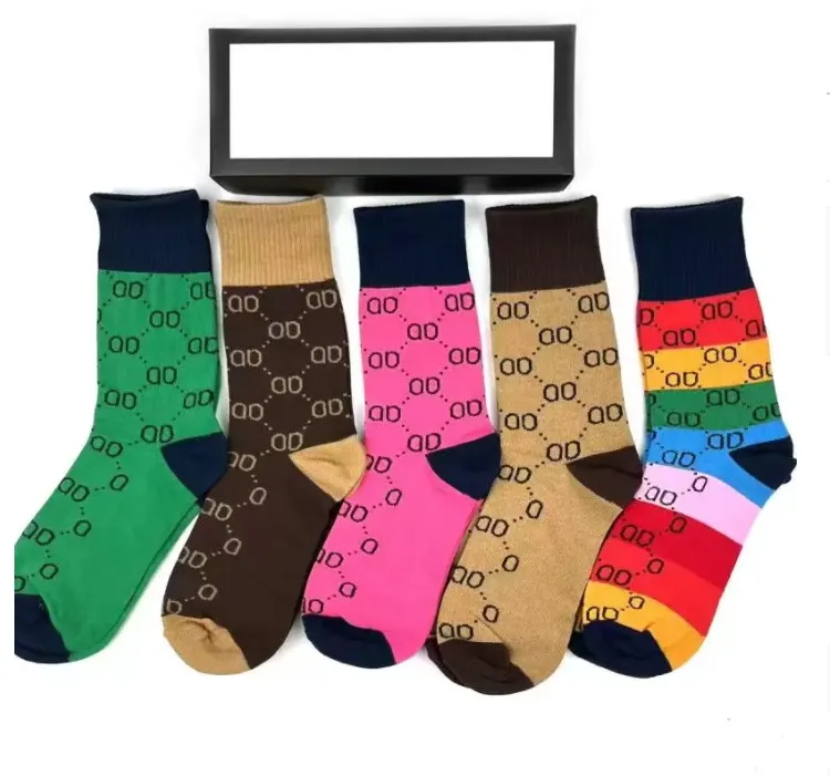 Haute Qualité Designer De Mode Hommes Femmes Chaussettes Cinq Paires Luxe Sports Hiver Lettre Imprimé Chaussette Broderie Coton Homme Femme Avec Boîte