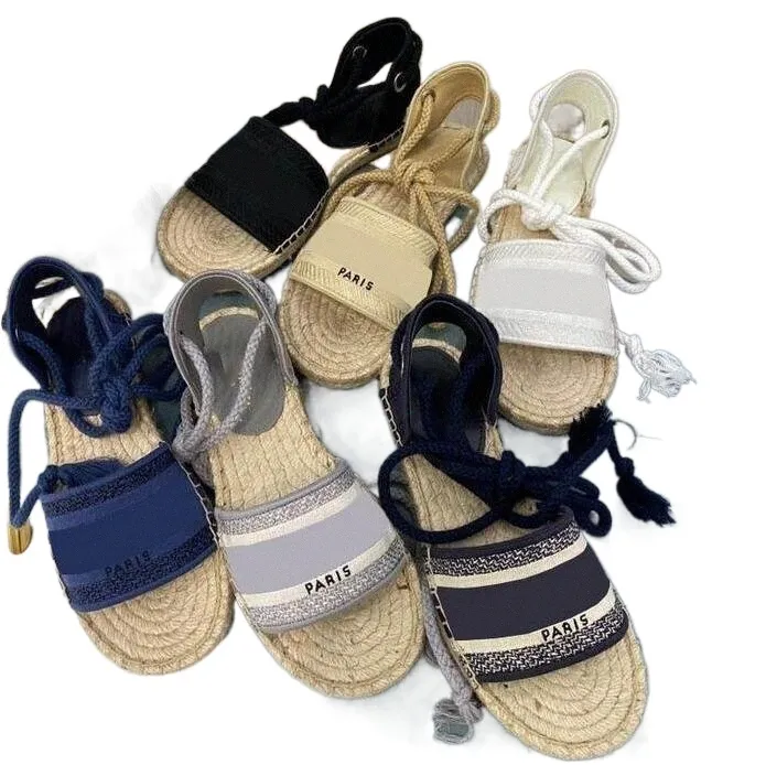 2022 Designer Sandalen gewebt Sandale Frauen Spitzen Casual Schuhe Slingback Pumpe Spitze Zehenschuh Luxusmarke Sneaker