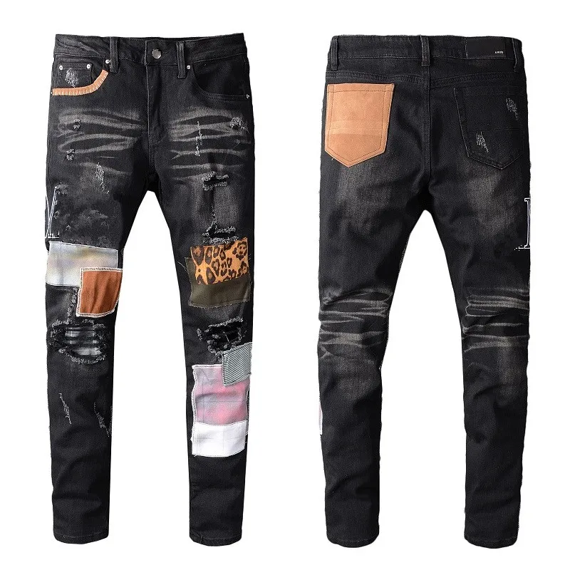 Svart jeans för män knä rippad smal mager avslappnad fit cyklist stretchy med hål trendig gata nöd rak ben lång solbränna fick denim bokstavstryck leopard lapp