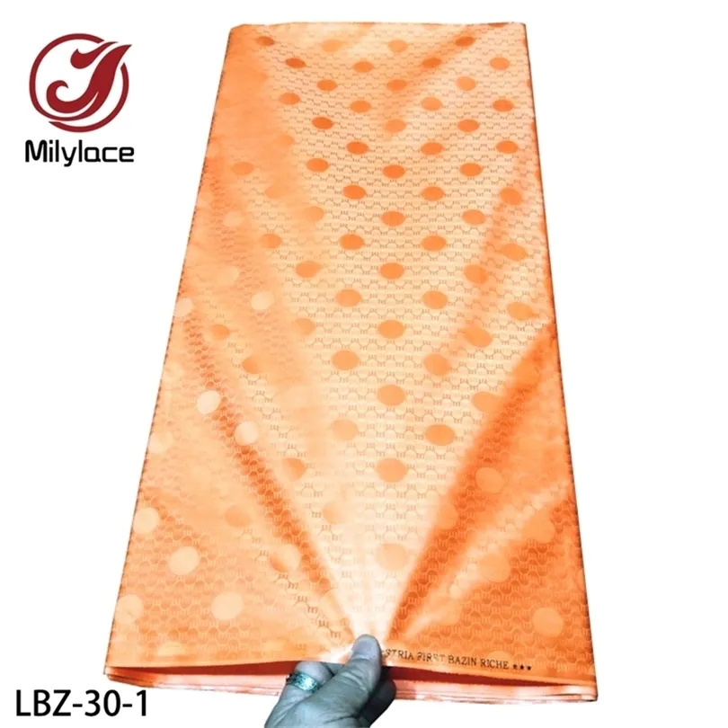 Tecidos de renda africana Cotton Bazin Riche Getzner Fabric Novo tecido de fragrância de chegada Bazin para roupas Fabric LBZ-30 T200810