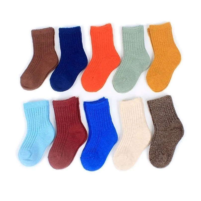 5 paires / Lot Garçons Filles Laine Chaussettes Enfants Hiver Chaussettes Épaisses Enfants Couleur Pure Laine Chaude 2-12 Ans LJ201216