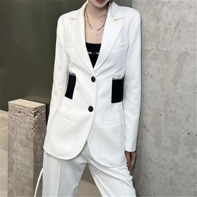 2022 Women Girls Vintage Designer Blazer Trench Peocoat معطف سترة معطف ميلانو رنواي فستان طويل الأكمام من أعلى الملابس مع نمط الحروف