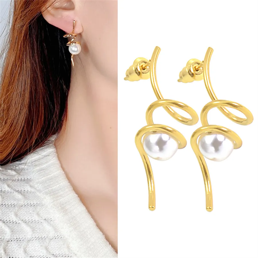 Boucles d'oreilles 2022 Tendance Populaire Perle Unique Exagérer Stud Motif Coréen Mode Indien Cadeau De Noël Femme Boucles D'oreilles Bijoux Charme Accessoires Friendshipe