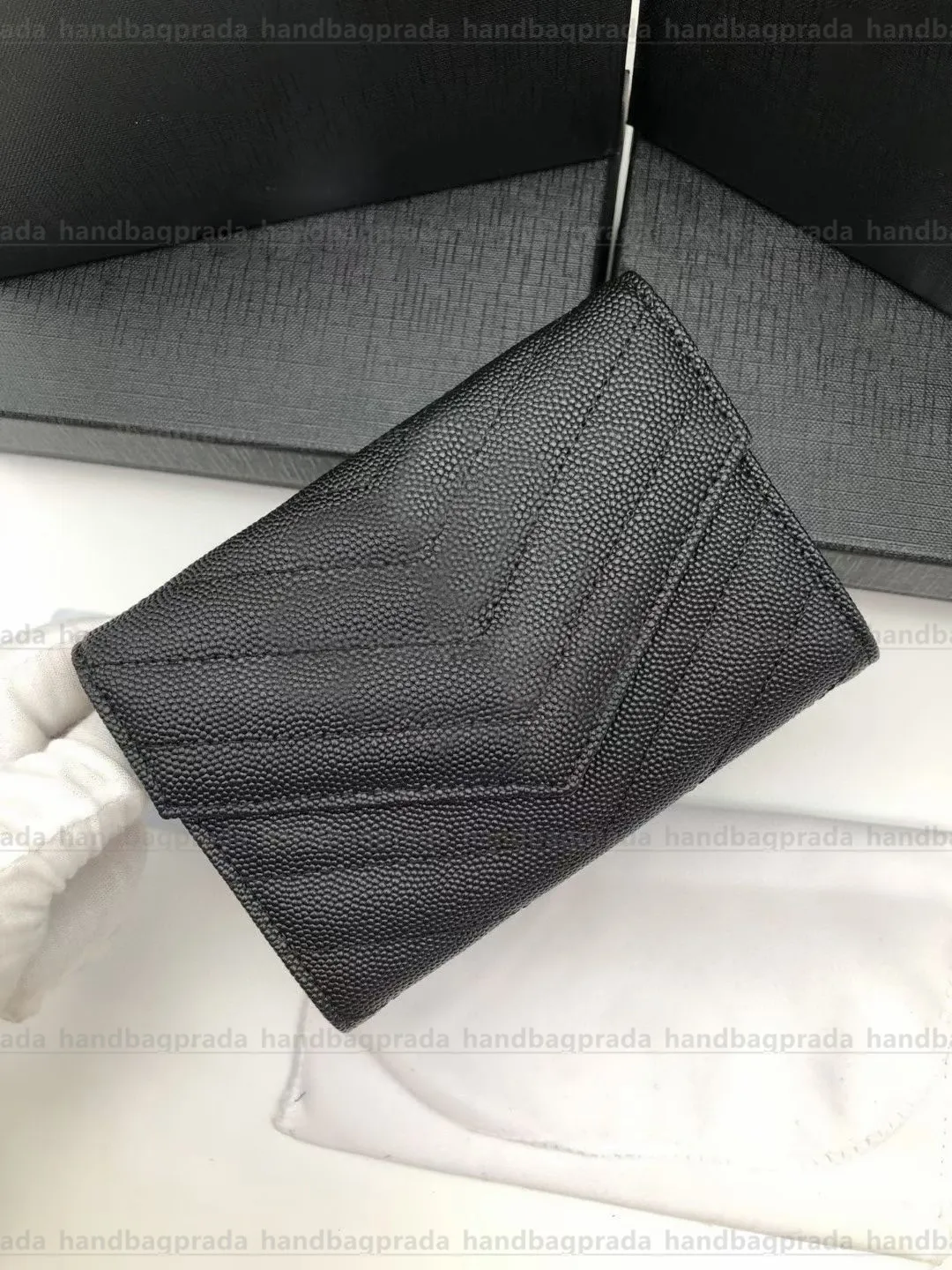 Porte-cartes en cuir véritable de qualité supérieure porte-cartes en cuir d'agneau Portefeuille en peau d'agneau Hommes célèbres Titulaires Luxurys designer fashion Coin hommes Portefeuilles Key Women's Pocket Interior Slot