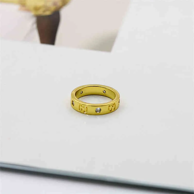 Personalized 18K Gold Designer Jewelry Set With Diamonds Bracelet