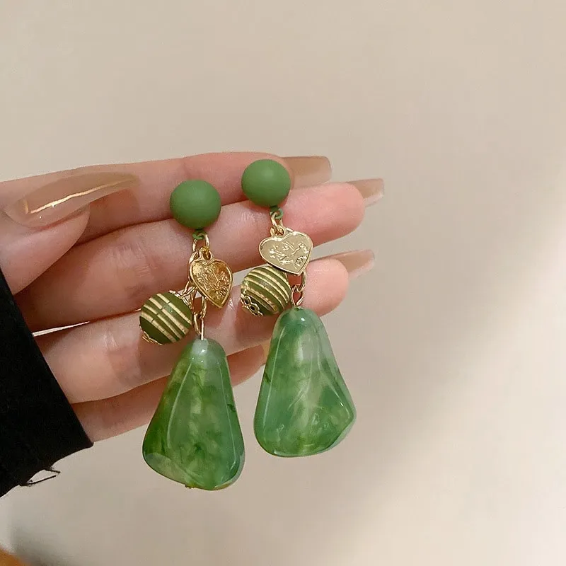 Boucles d'oreilles pendantes pour femmes, lustre vert, longues, rétro, amour, mode géométrique, exagérée