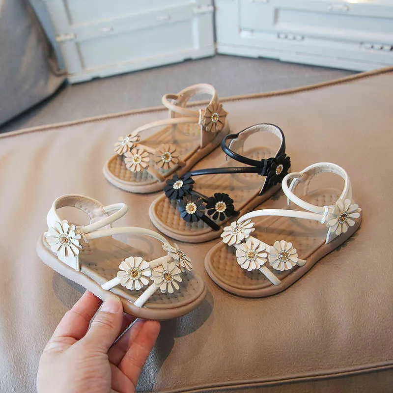 Stile della Boemia dolce principessa Little Floral bambini moda scarpe da spiaggia 2022 estate nuove ragazze sandali beige Hook Loop casual G220523