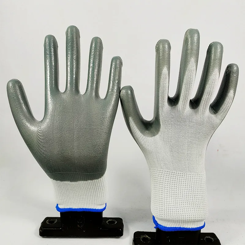 Levering en groothandel van grijze nitrilhandschoenen Beveiliging Beschermende handschoenen