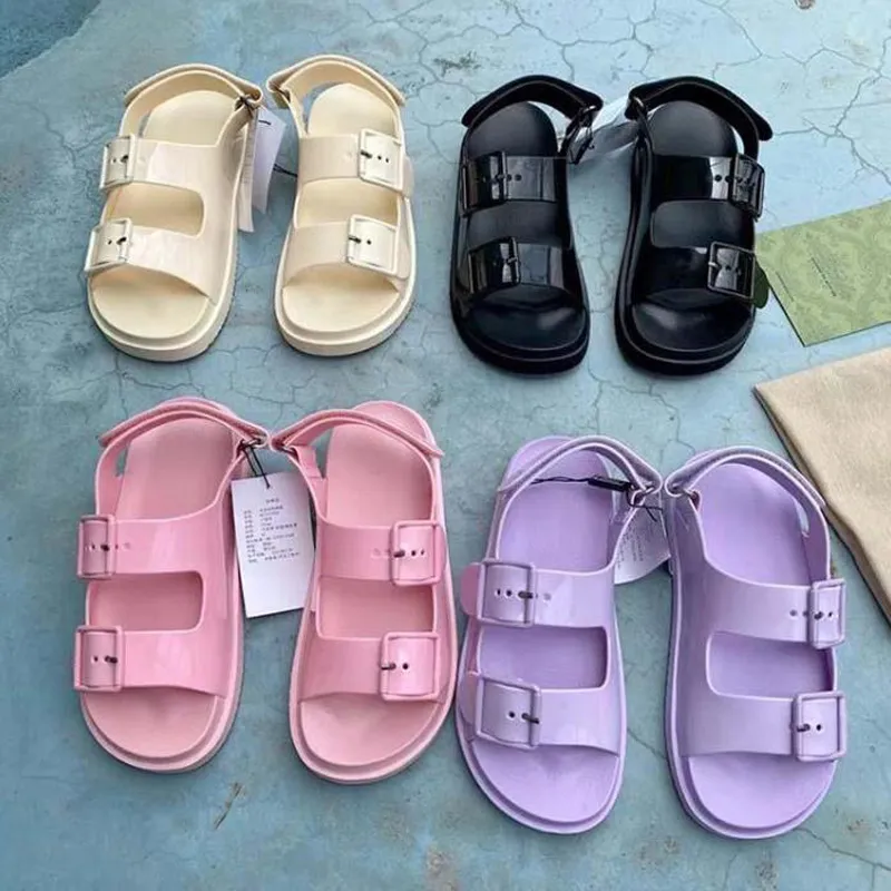 2022 femmes sandales Designer pantoufles femmes chaussures d'été plage plates-formes décontractées sandale sport pantoufle caoutchouc brevet Bluewindow G227182F