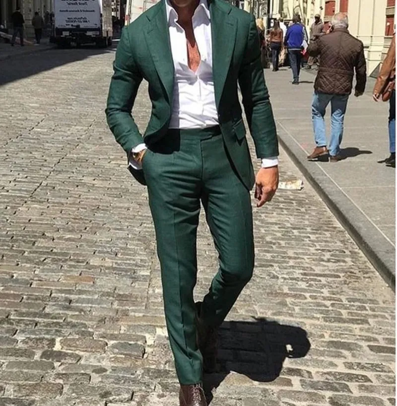 Nuevo último diseño Lapa de muesca de color verde oscuro con un botón Men se adapta a Slim Fit 2 Pieces Costum Homme Groom Tuxedos Terno Masculino